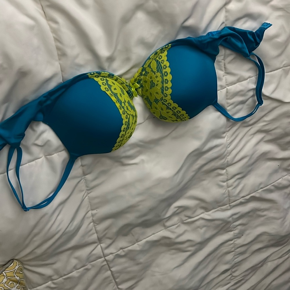 Victoria Secret Very Sexy Bra 36C